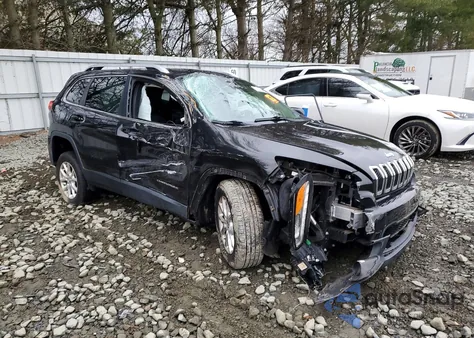 2015 Jeep Cherokee Latitude z USA, uszkodzony, nr VIN 1C4PJMCS5FW789302